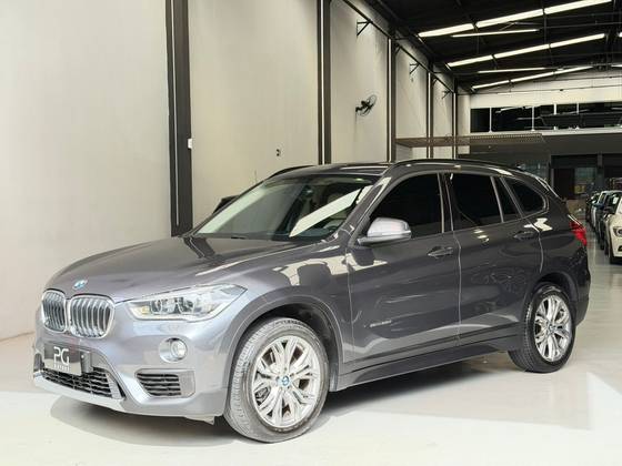 BMW X1 2.0 16V TURBO ACTIVEFLEX SDRIVE20I 4P AUTOMÁTICO BMW X1 2.0 16V TURBO ACTIVEFLEX SDRIVE20I 4P AUTOMÁTICO